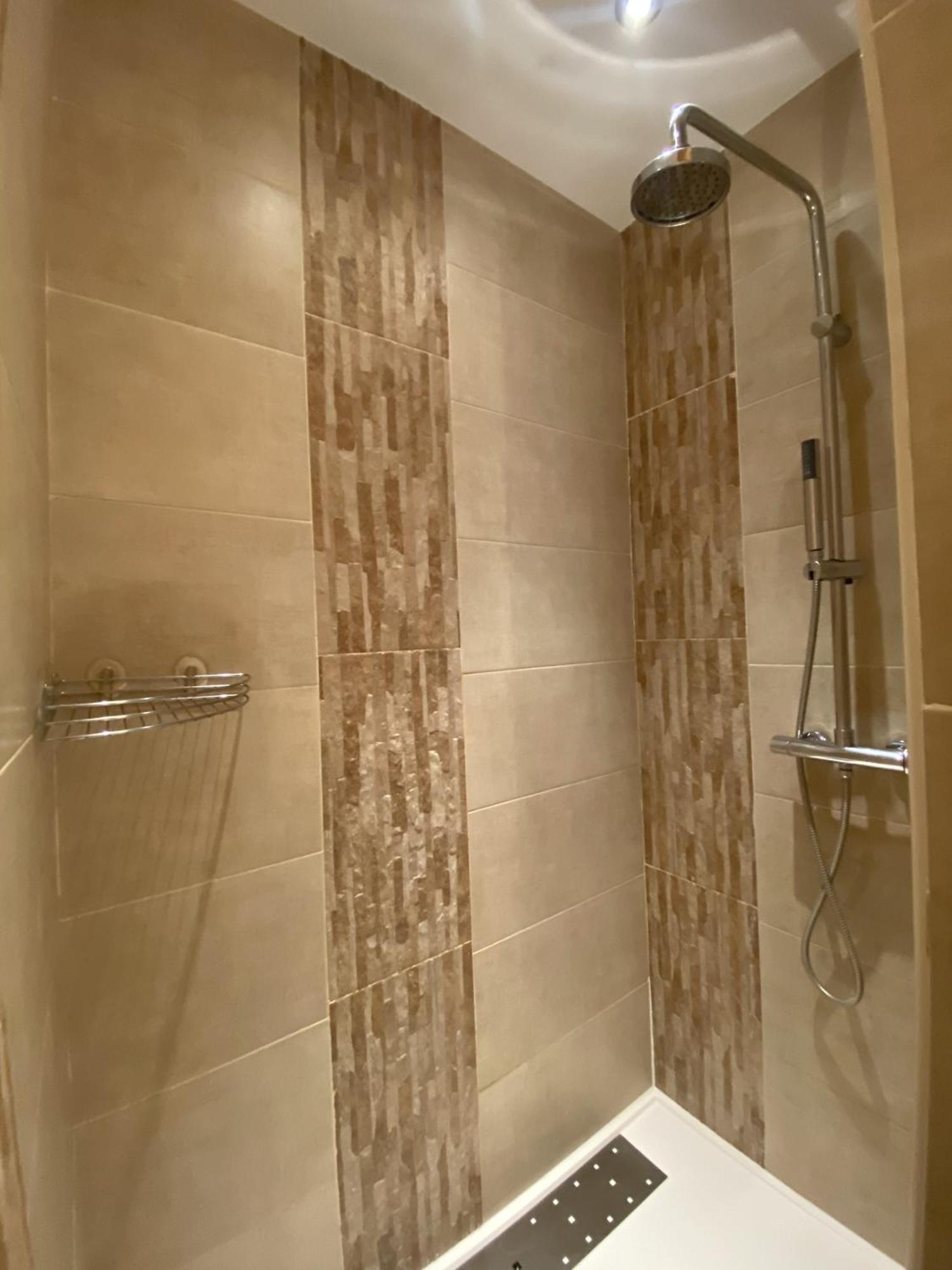 Le Paret Chambres D'Hotes De Charme & Spa 마니고 외부 사진